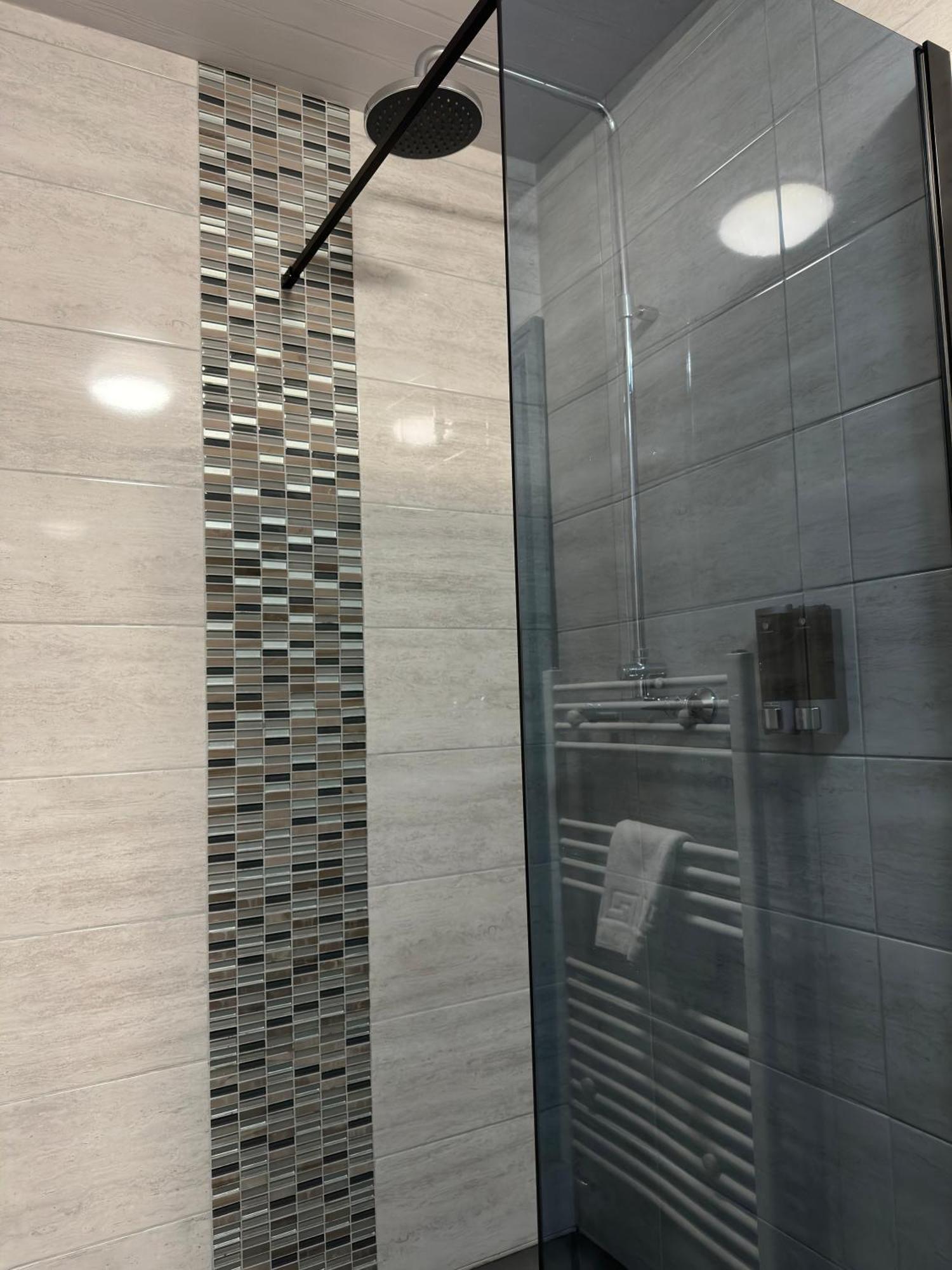 Bentinck Apartments Нюкасъл ъпон Тайн Екстериор снимка